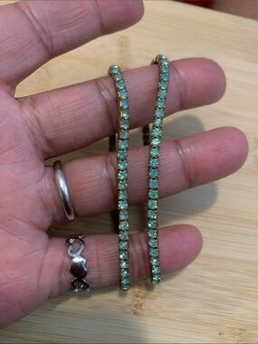 Gold-Tone Stretch Bracelet with Aqua Green Crystals